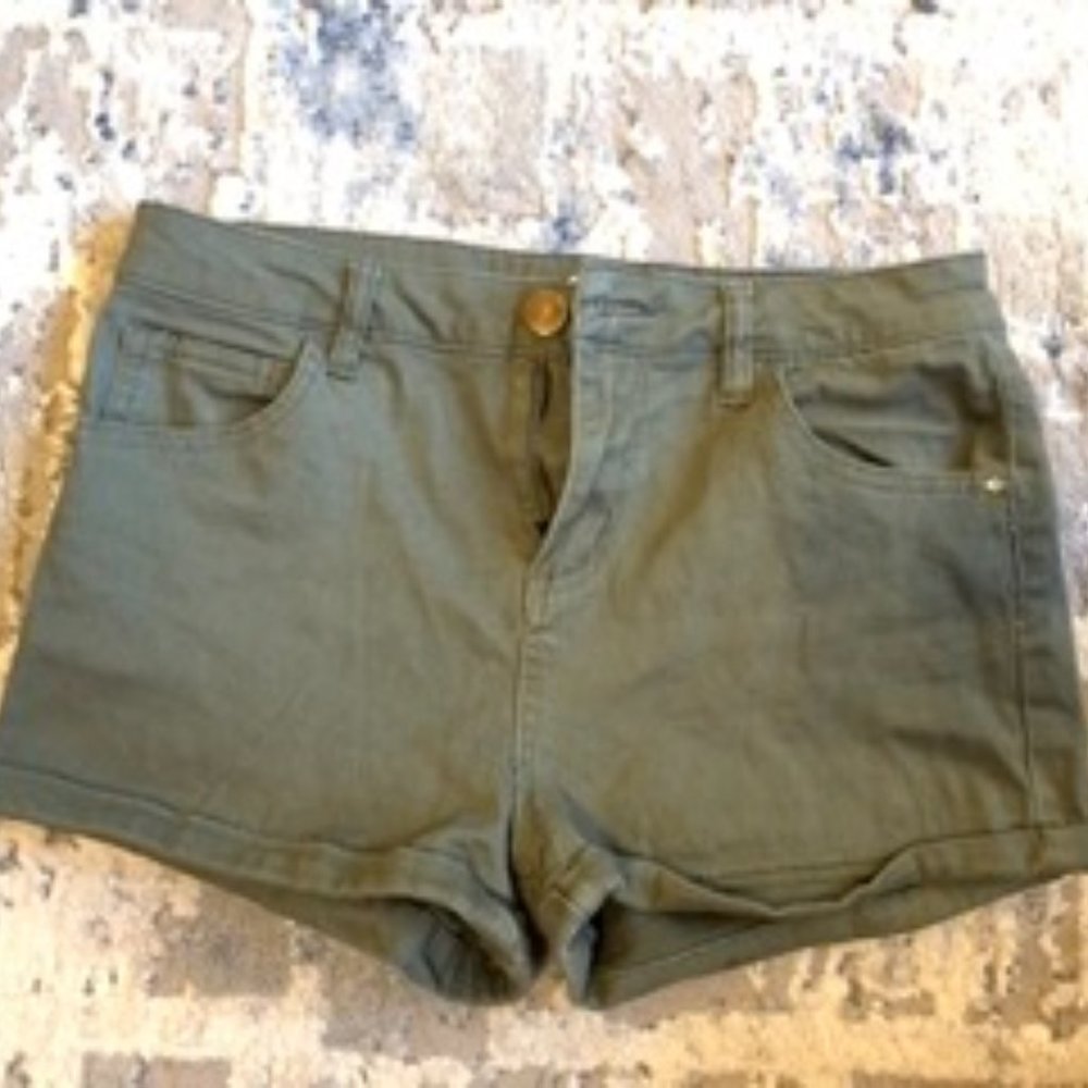 Refuge Green Shorts